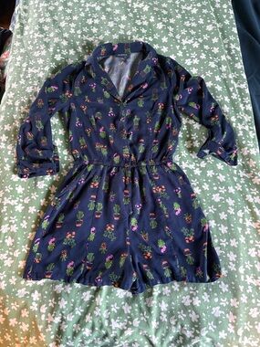 ModCloth houseplant romper with pockets, size small